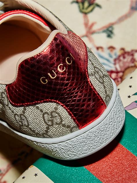 gucci sneakers come riconoscere dalle contraffatte|how to tell gucci shoes were real.